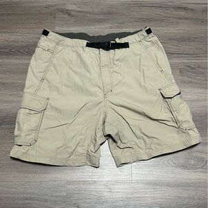 REI Men’s Large Shorts Beige Khakis Cargo Belted Outdoor Pockets Nylon Hiking